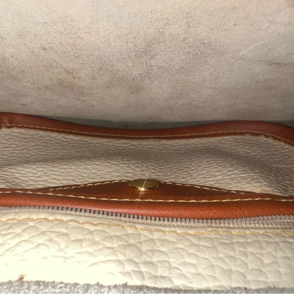 Vintage Dooney & Bourke Small Crossbody Belt Bag Tan/Brown All Weather Leather - Picture 10 of 13